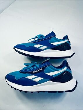 Reebok Classic Athletic Shoes  #128083221 Teal Navy White Men’s :9 1/2 NEW